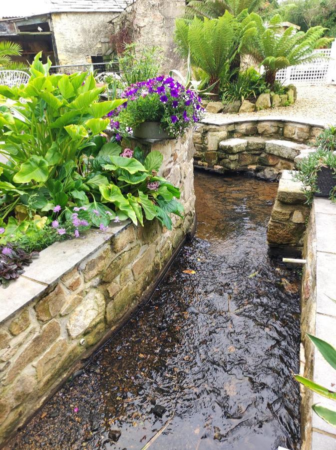 Pleasant Streams Barn Bed & Breakfast St Austell Exterior photo